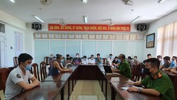 Công an đấu tranh với các đối tượng 