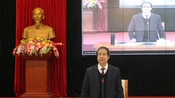 Bộ trưởng Bộ GD-ĐT Nguyễn Kim Sơn phát biểu tại hội nghị