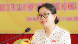 Bà Trần Thị Vĩnh Nghi, tân Bí thư Huyện uỷ Thới Lai - TUẤN QUANG