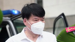 Cựu Thứ trưởng Bộ Y tế Trương Quốc Cường bị đề nghị 7-8 năm tù