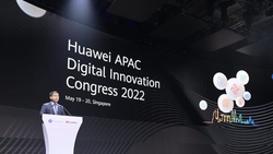 Ông Nicholas Ma, Chủ tịch Kinh doanh Doanh nghiệp châu Á - Thái Bình Dương của Huawei phát biểu tại Hội nghị