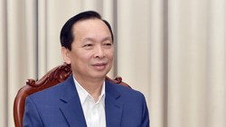 Phó Thống đốc thường trực Đào Minh Tú