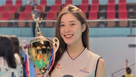 Chuyền 2 Đặng Thu Huyền tuyên bố giải nghệ khi còn rất trẻ.