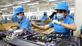 Đại dịch thúc đẩy các doanh nghiệp đầu tư tự động hóa mạnh hơn trong các quy trình sản xuất.