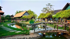 Nguồn du khách tại chỗ là 10 triệu dân đang nóng lòng đi du lịch là điều kiện tốt cho du lịch TPHCM hồi sinh trở lại, bắt đầu với những điểm du lịch xanh của TP.