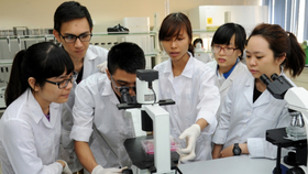 Tuần lễ đào tạo y khoa liên tục 2021 nhấn mạnh những vấn đề cốt lõi liên quan đến đại dịch Covid-19