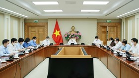 Phó Thủ tướng Vũ Đức Đam chủ trì cuộc làm việc về tình hình thực hiện kế hoạch năm học 2021-2022