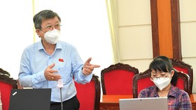 Đại biểu Trương Trọng Nghĩa phát biểu thảo luận tổ. Ảnh: VIỆT DŨNG