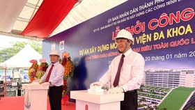Deputy Health Minister Nguyen Truong Son speaks at the event (Photo: SGGP)
