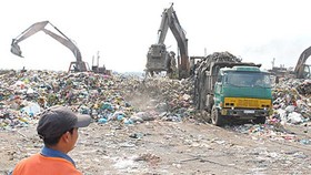 At a landfill in Ho Chi Minh City (Photo: SGGP)