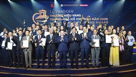 At the award handover ceremony (Photo: VNA)