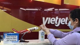 Shares rebound on strong bottom purchases