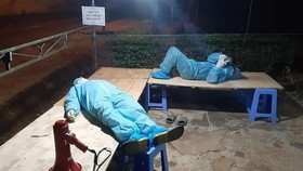 Medical staffs perform tasks of Covid-19 prevention and control in Gia Lai Province.