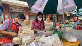 District 5 opens one more field market serving people in Covid-19 free area
