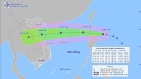 Typhoon Kompasu appears near East Sea