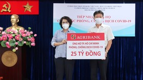 Agribank ủng hộ TPHCM 25 tỷ đồng phòng, chống dịch Covid-19