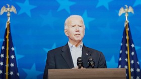 Ông Joe Biden nói chuyện trước báo chí, ở Wilmington, Delaware, Mỹ, ngày 5-11-2020. Ảnh: REUTERS
