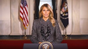 Đệ nhất phu nhân Mỹ Melania Trump đưa ra thông điệp video chia tay Nhà Trắng, trong clip dài 6 phút, ngày 18-1. Ảnh cắt từ clip
