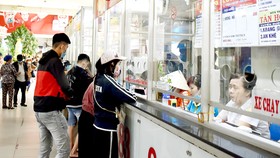 Nhiều hãng xe thương hiệu đi miền Trung hết vé các ngày cao điểm tết