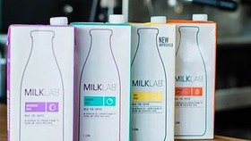 Áp dụng kiểm tra thông thường với sữa hạnh nhân Milk Lab 1L từ Úc