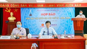 Họp báo Giải Báo chí quốc gia lần thứ XV - năm 2020. Ảnh: HNM