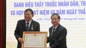 Đại học Y Dược Cần Thơ đón nhận 12 danh hiệu Thầy thuốc Nhân dân và Thầy thuốc Ưu tú