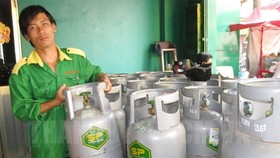 Giá gas tăng mạnh, tiến về mức 500.000 đồng/bình 12kg