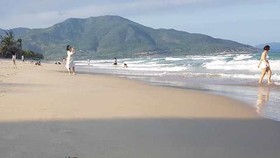 4 học sinh tắm biển bị nước cuốn tử vong ở Bãi Dài