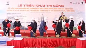 Khởi công đường dây kéo điện từ Lào về Việt Nam