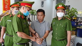 Bắt giám đốc ngang nhiên tổ chức phân lô, bán nền trên đất của người khác