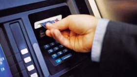 The limit is relatively low as prices in some foreign countries are 20-30 times higher than Vietnam. - Photo thebank.vn