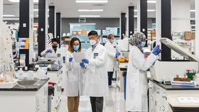 Vingroup receives mRNA Covid-19 vaccine production technology