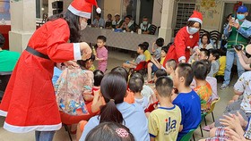 Chăm lo trẻ em kém may mắn