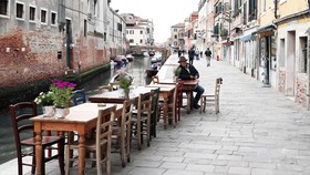 Khách du lịch vắng bóng tại Italy vì dịch Covid-19