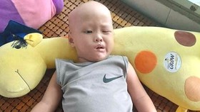 Bé trai 4 tuổi mắc bệnh u não