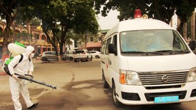 Một công nhân ở Chí Linh vừa hết cách ly về nhà lại bị đưa đi cách ly
