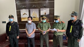 Cơ quan chức năng tỉnh Thừa Thiên - Huế đọc quyết định khởi tố vụ án, khởi tố bị can, bắt tạm giam Trần Xuân Long 