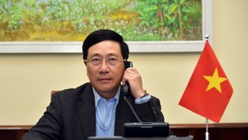 Phó Thủ tướng, Bộ trưởng Ngoại giao Phạm Bình Minh điện đàm với Ngoại trưởng Hoa Kỳ Michael R. Pompeo