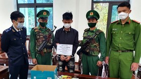 Nghi phạm Mai Văn Thịnh cùng tang vật