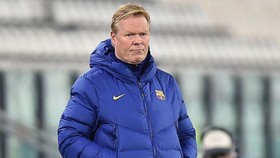 HLV Ronald Koeman sẵn sàng thích ứng mọi tình huống ở Barcelona. Ảnh: Getty Images