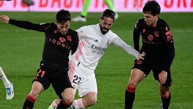 Real Madrid phải chia điểm với Sociedad ngay trên sân nhà. Ảnh: Getty Images