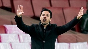 Mùa giải chính thức đầu tiên của Mikel Arteta tại Arsenal là thảm họa. Ảnh: Getty Images