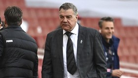 HLV Sam Allardyce lần đầu trong sự nghiệp phải rớt hạng. Ảnh: Getty Images