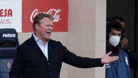 HLV Ronald Koeman hết án cấm sẽ trở lại cùng Barca trong 3 trận cuối quyết định.