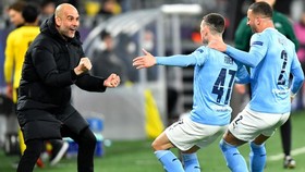 HLV Pep Guardiola dường như đang được tiếp thêm niềm tin từ thành công mùa này. Ảnh: Getty Images