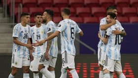 Lionel Messi và đồng đội đã kịp giành được chiến thắng quan trọng.