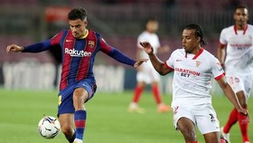 Màn so tài giữa Barcelona với Sevilla vào thứ bảy này sẽ bị hoãn.