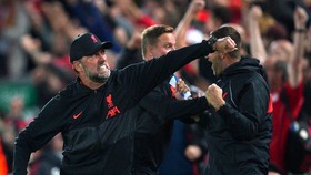 Tính cạnh tranh đang khơi lại sự bùng nổ từ HLV Jurgen Klopp. Ảnh: Getty Images