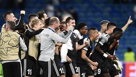 Sheriff Tiraspol tiếp tục tạo nên cú sốc lớn khi quật ngã tượng đài Real.