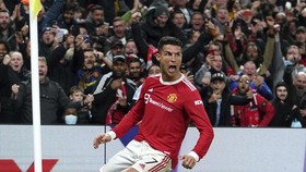 Cristiano Ronaldo ghi bàn thắng muộn để giải cứu Man.United một lần nữa.